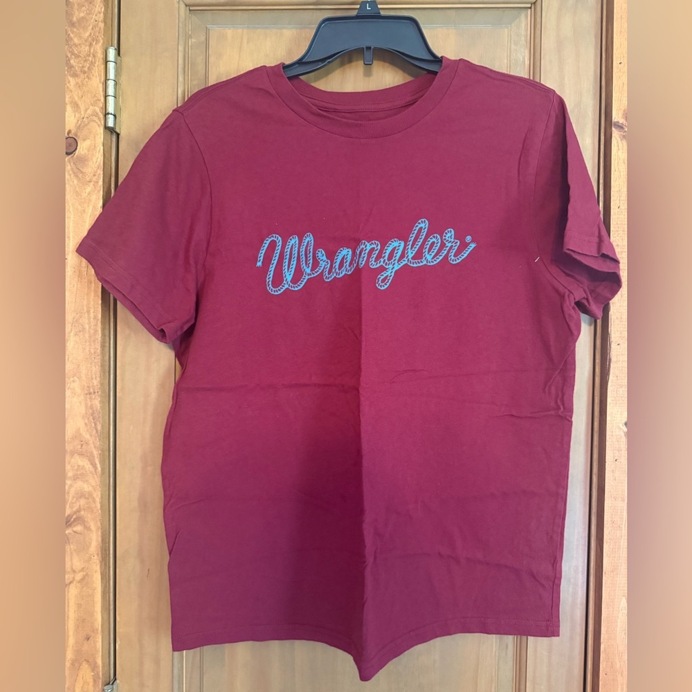 Wrangler Short-Sleeve Logo Tee in Burgundy with Blue Script